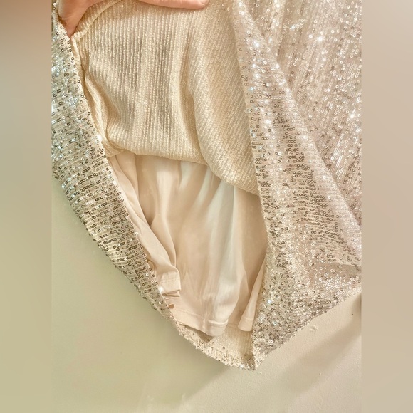 Torrid Maxi Crop Top Skirt SET - Champagne Color
SIZE 2 = 18-20    ⭐️NWT⭐️ - Picture 12 of 16